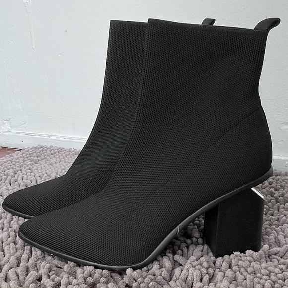 Steven New York Black Ankle Booties with Sculptural Heel - Picture 1 of 14